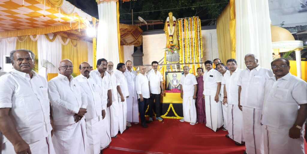 On May 31, the Honorable Chief Minister unveiled the newly renovated statue of Thiru S. Muthu, the first Mayor of Madurai, in a special ceremony honoring his contributions to the city.