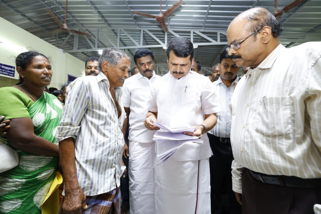 On July 23, The Ungaludan Stalin scheme runs 179 camps in Karur district to deliver government services. Today’s camp at Arun Mahal, Marvappalayam collected petitions from locals. District Collector Mr. Thangavel and officials urged all to use these camps.